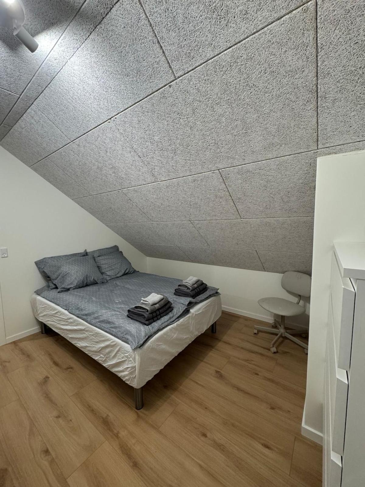 Lejlighed The Wild Swan - Big House With Many Beds In - Free Parking *